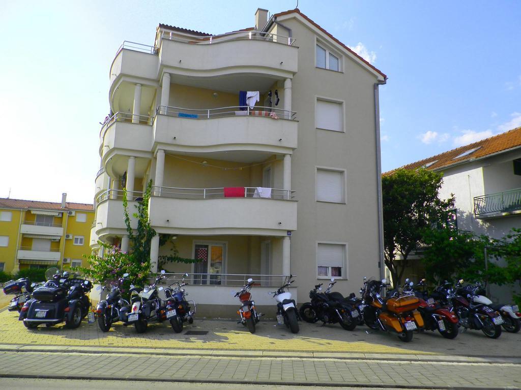 Apartments Angie Biograd Na Moru Buitenkant foto